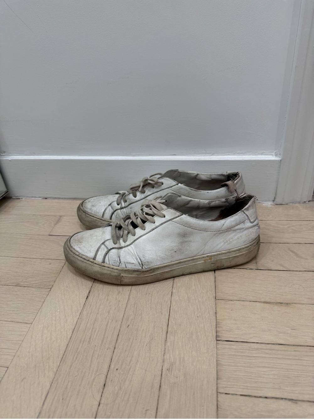 Common Projects White Leather Low-Top Sneakers